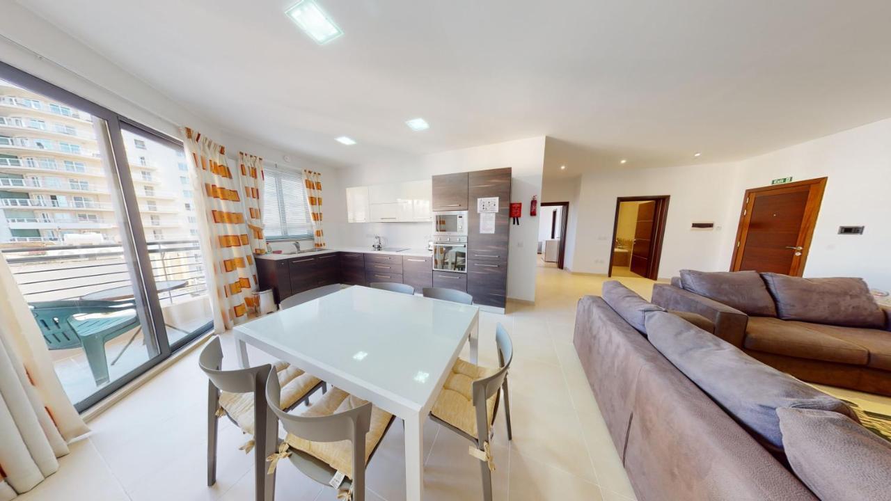 Spacious 2 Bedroom Apartment In Sliema Ngoại thất bức ảnh